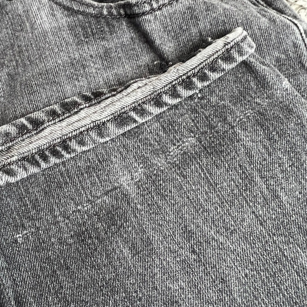 Levi's 501 Straight Leg Button Fly Jeans Faded Black Distressed Men 33 x 32 - Picture 10 of 15